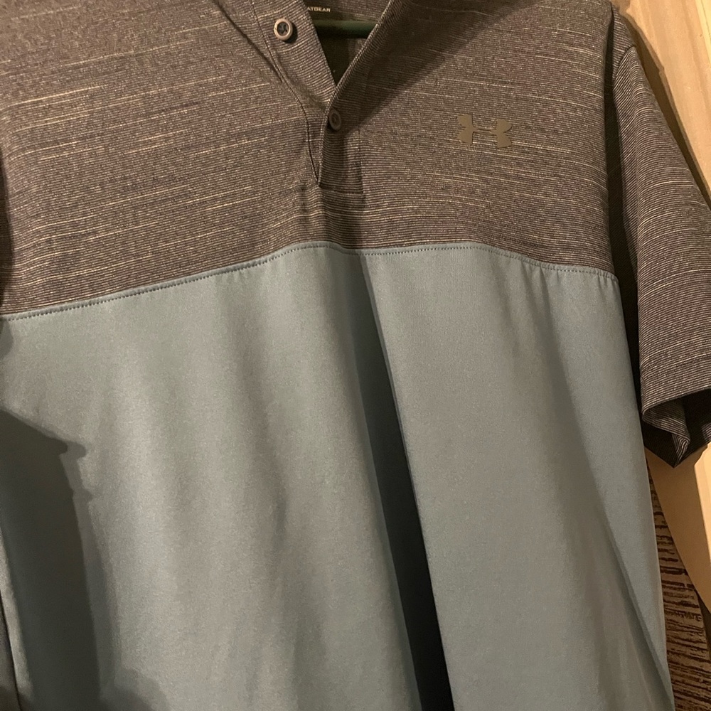 Under Armour polo style shirt sleeve shirt